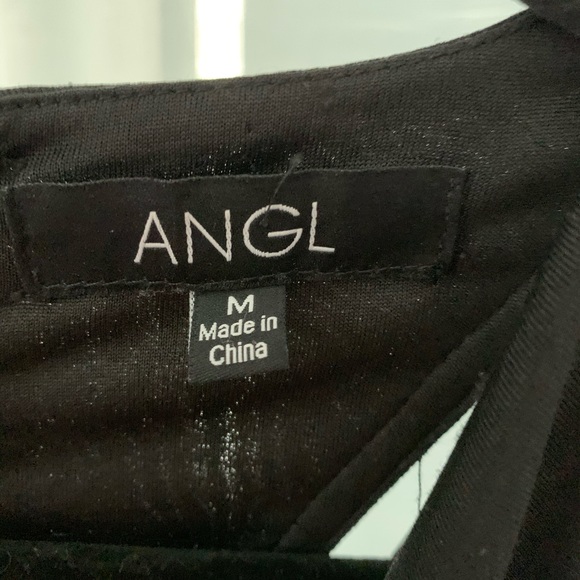 Floor length gown cut out back - Picture 5 of 5